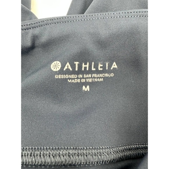 Athleta timeless Contender Capri women’s size M - Picture 10 of 10
